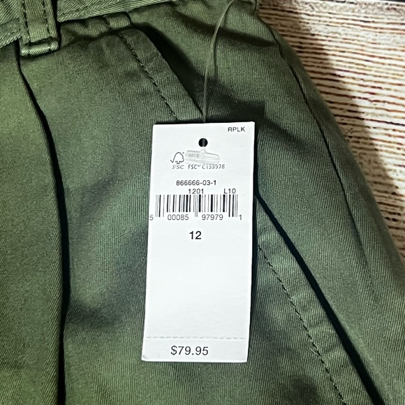 NWT Gap Cargos - Picture 10 of 11